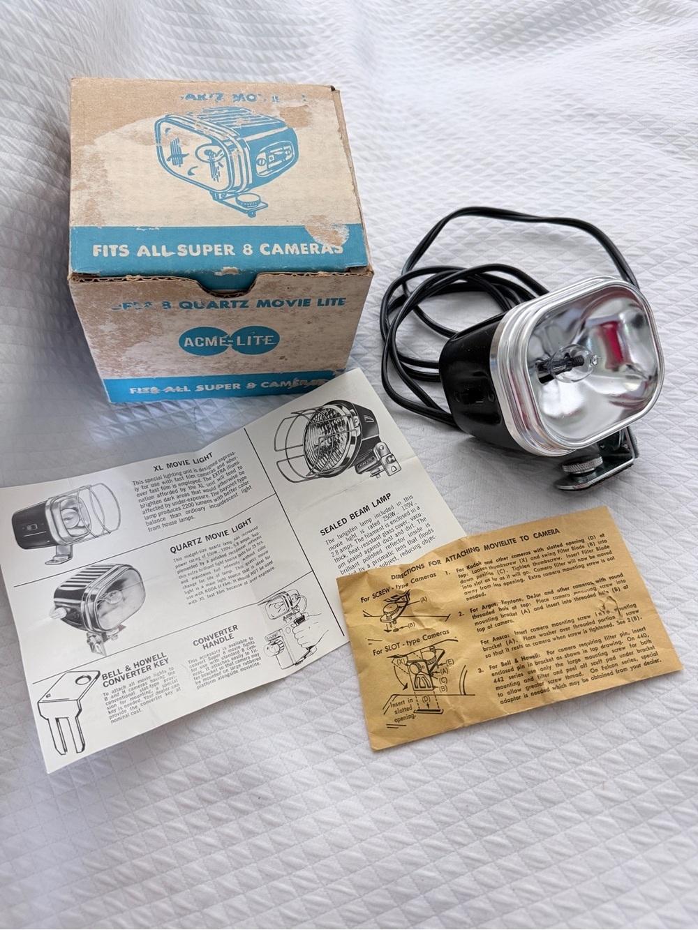 Vintage Acme-Lite Super 8 Quartz Movie Lite 1960s/70s Original box, manuals